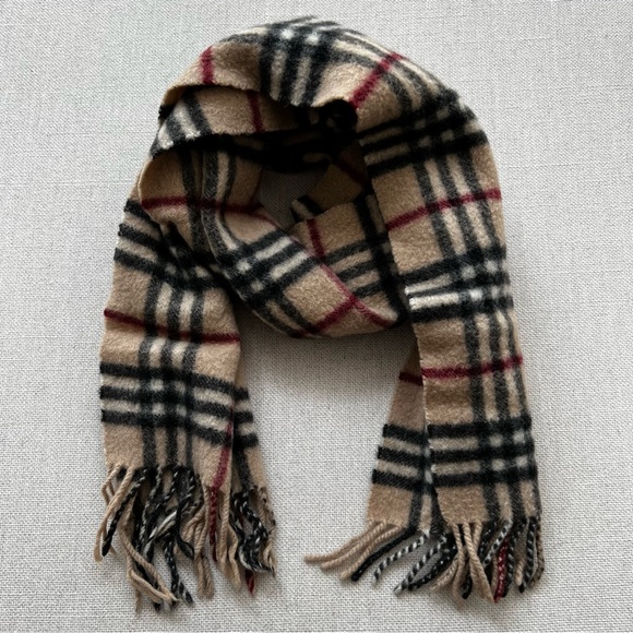 BURBERRY Classic Nova Check Cashmere Fringe Scarf - Picture 4 of 5